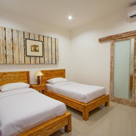 Bali Komang Guest House Sanur Exterior photo