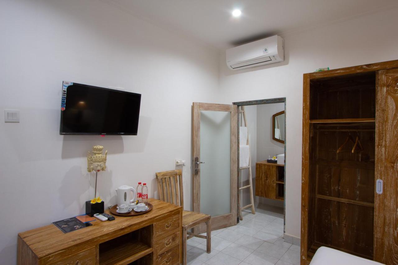 Bali Komang Guest House Sanur Exterior photo